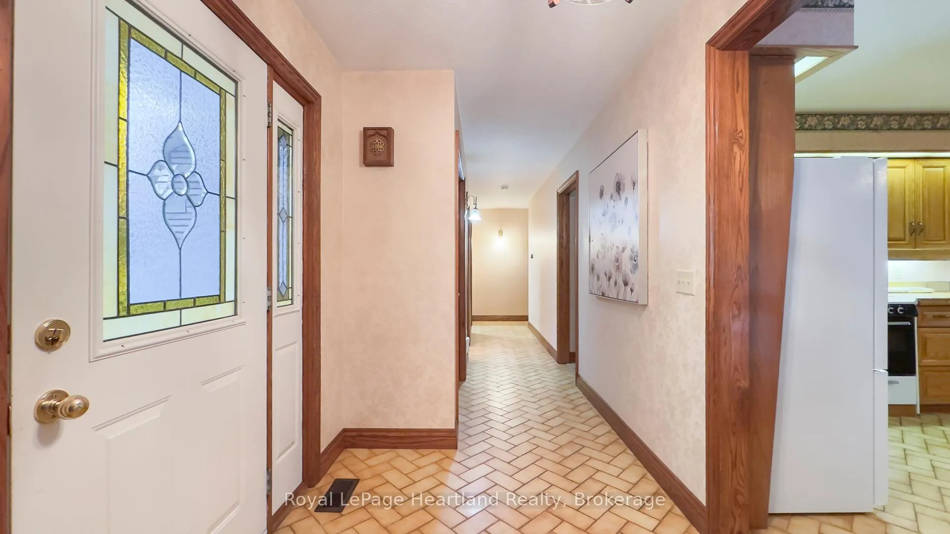 Photo 15 of 81364 Champlain Boulevard, Ashfield-Colborne-Wawanosh, Colborne — HOMEH