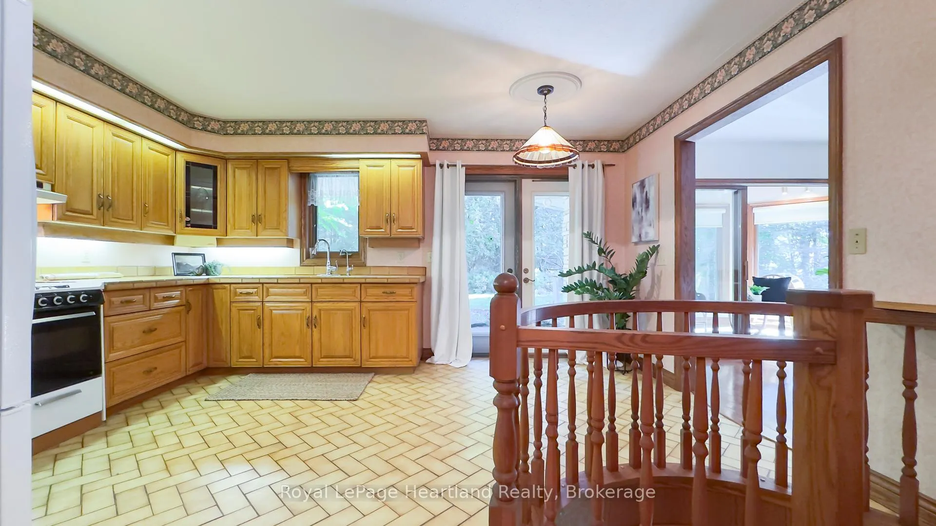 Photo 18 of 81364 Champlain Boulevard, Ashfield-Colborne-Wawanosh, Colborne — HOMEH