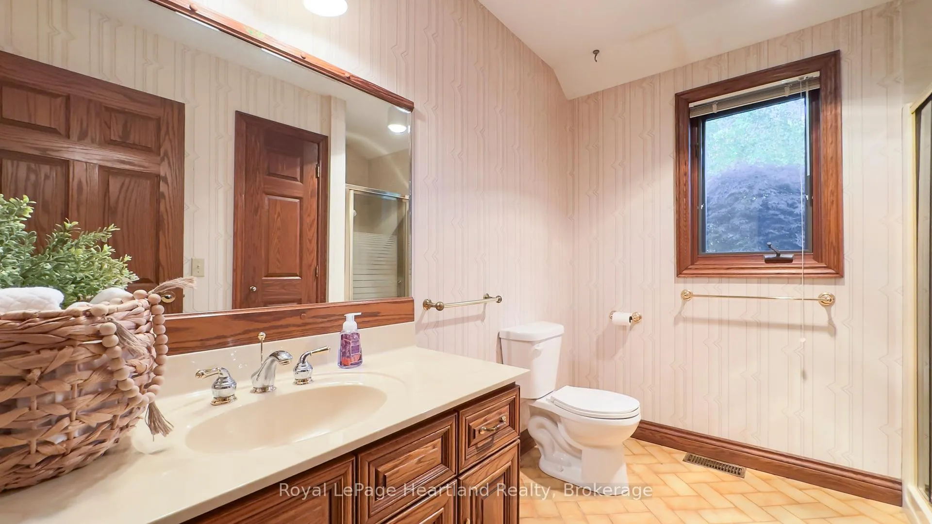 Photo 62 of 81364 Champlain Boulevard, Ashfield-Colborne-Wawanosh, Colborne — HOMEH