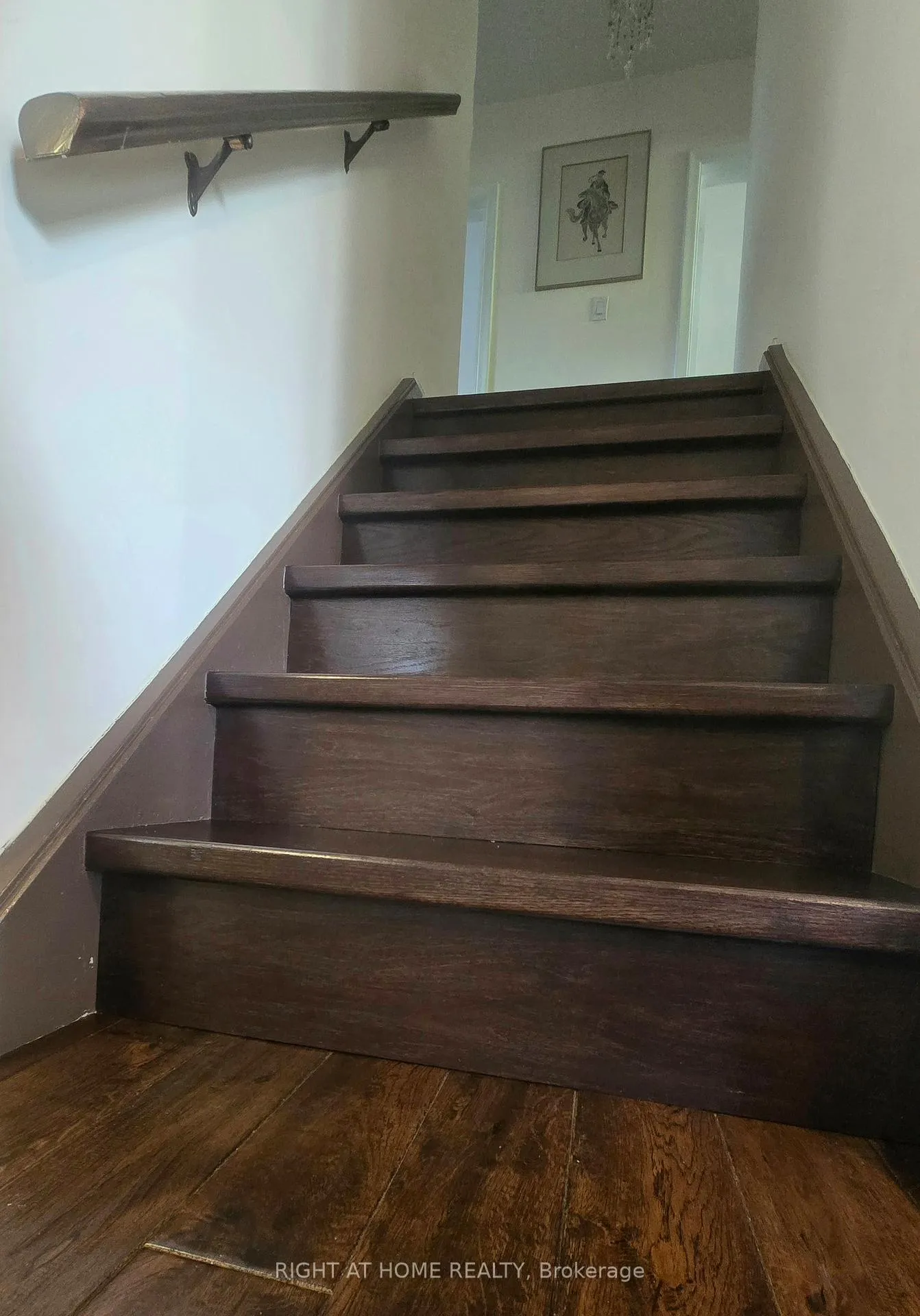 Photo 12 of 27 Shipley Road, Etobicoke, Willowridge-Martingrove-Richview — HOMEH