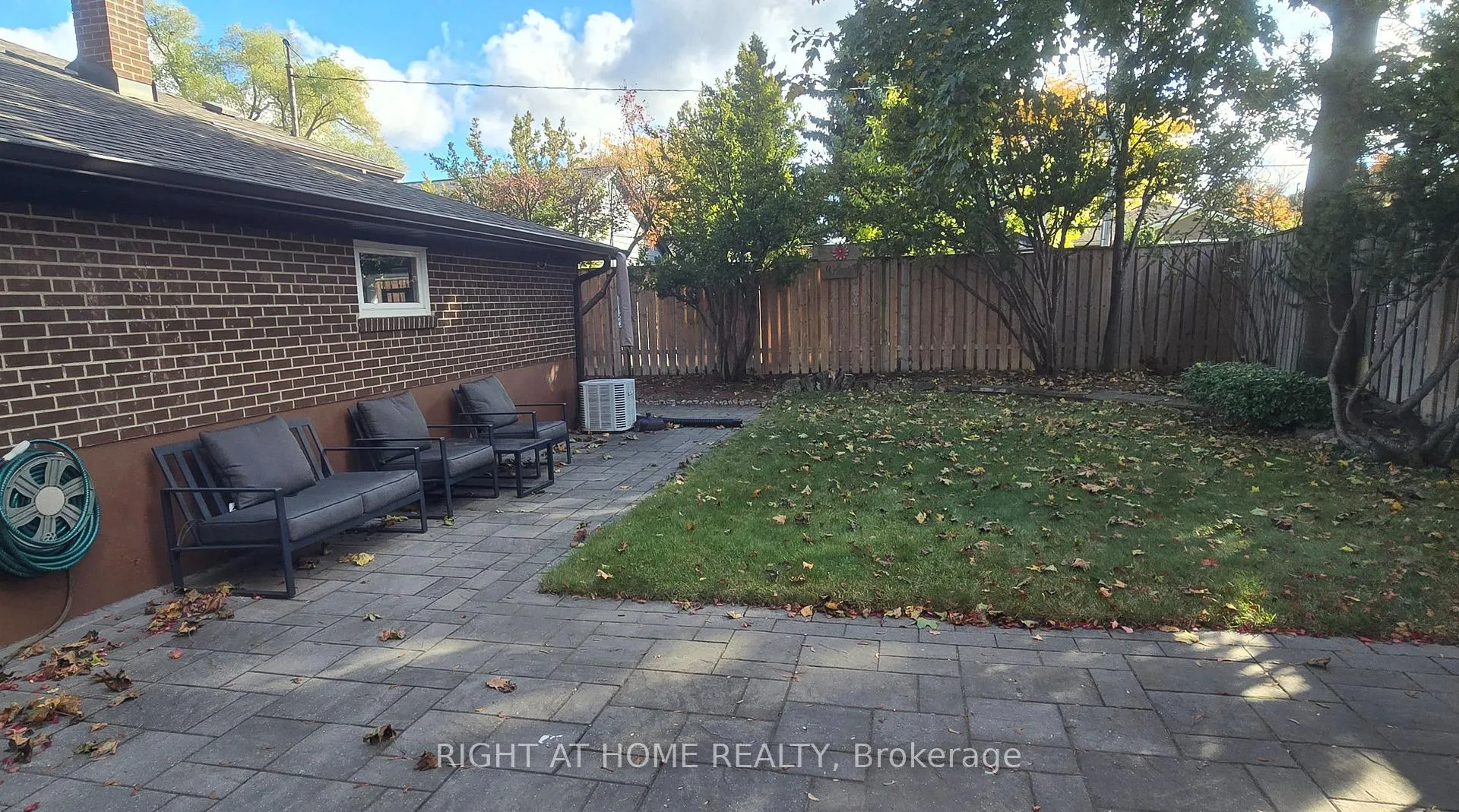 Photo 26 of 27 Shipley Road, Etobicoke, Willowridge-Martingrove-Richview — HOMEH
