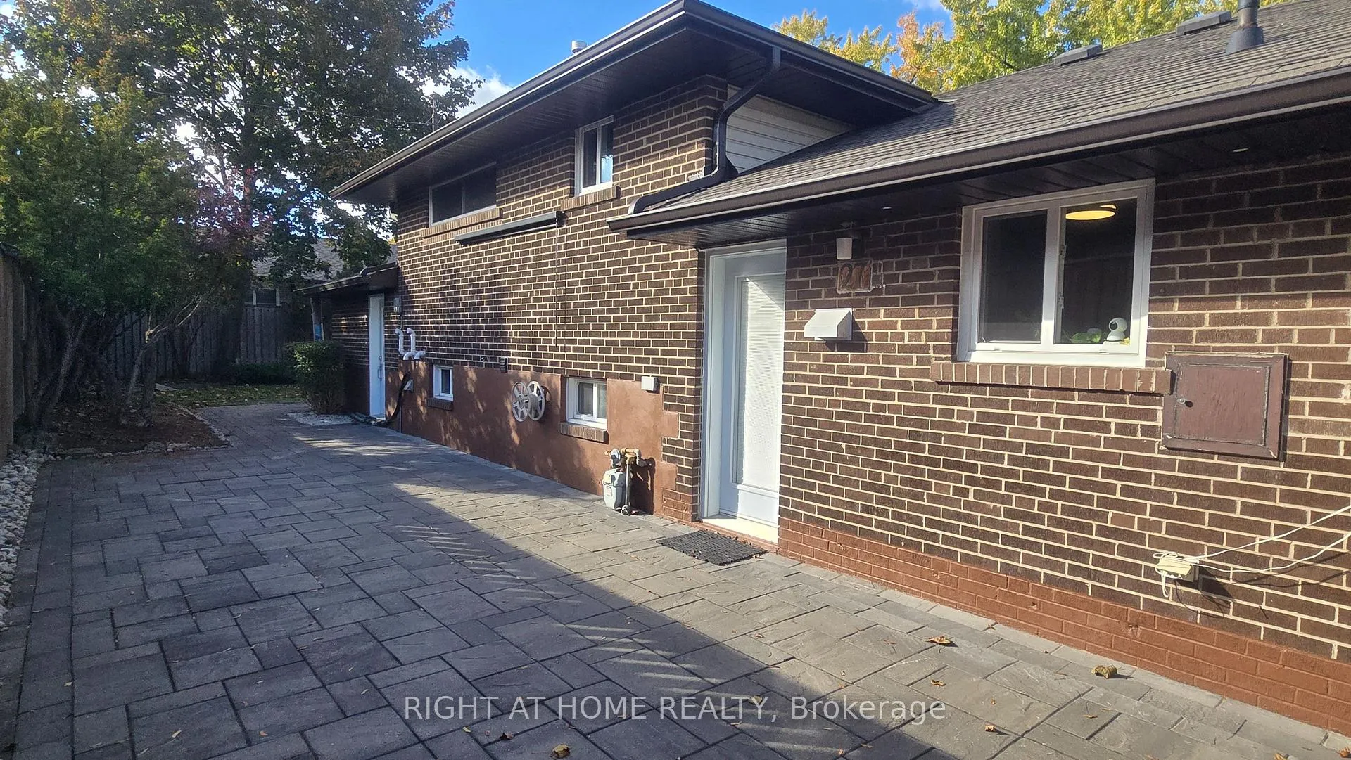 Photo 27 of 27 Shipley Road, Etobicoke, Willowridge-Martingrove-Richview — HOMEH