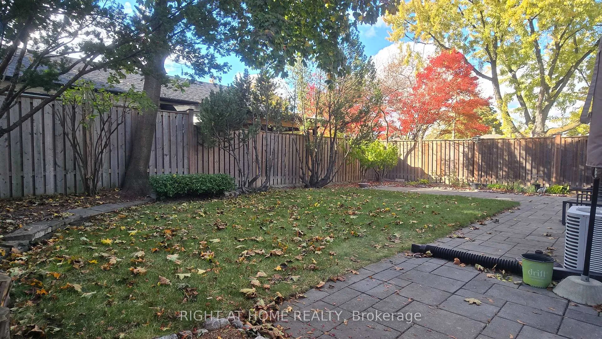 Photo 29 of 27 Shipley Road, Etobicoke, Willowridge-Martingrove-Richview — HOMEH