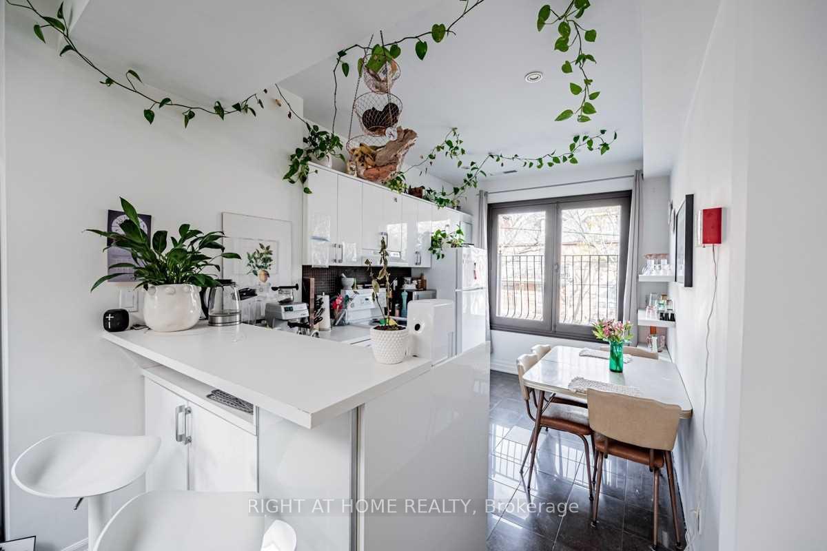Photo 4 of Unit 1, 1069 College Street, Toronto, Little Portugal — HOMEH