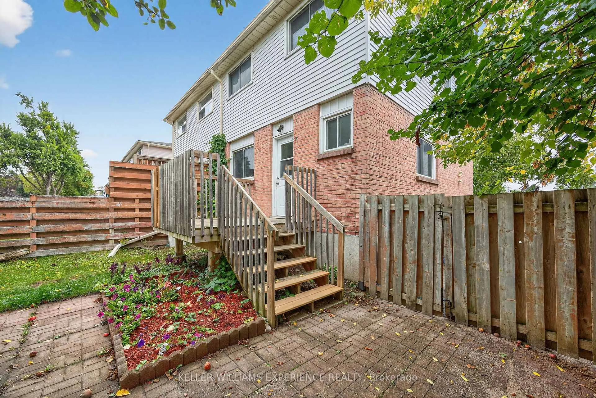 Photo 1 of 79 Carlton Road, Barrie, Cundles East — HOMEH