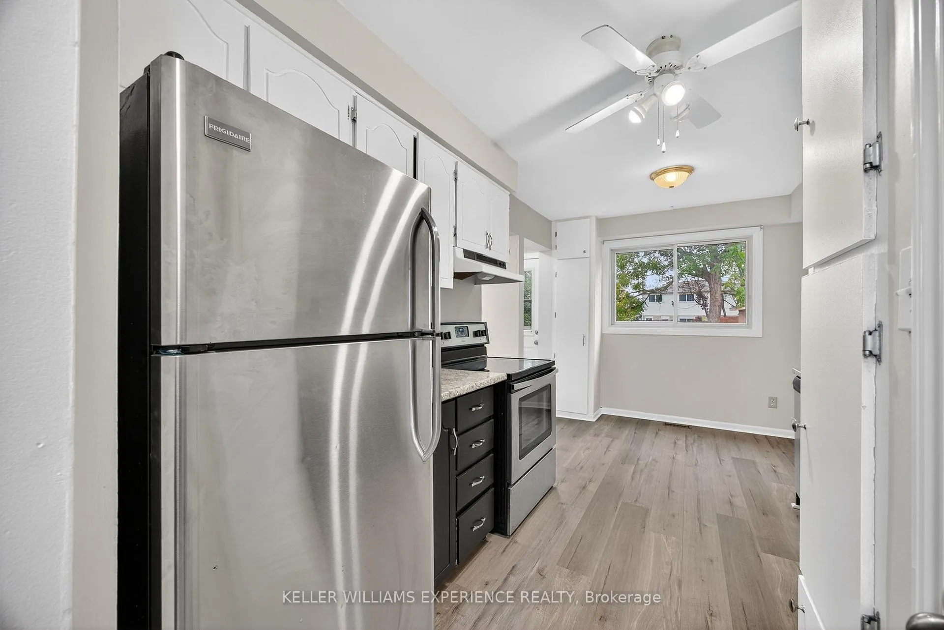 Photo 13 of 79 Carlton Road, Barrie, Cundles East — HOMEH