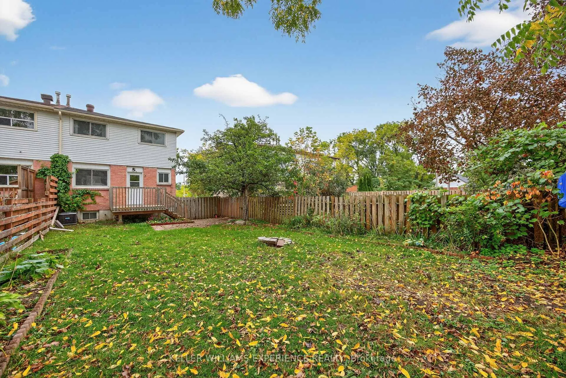 Photo 38 of 79 Carlton Road, Barrie, Cundles East — HOMEH