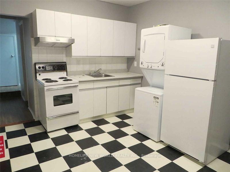 Photo 4 of Unit #1, 676 Bathurst Street, Toronto, Palmerston-Little Italy — HOMEH