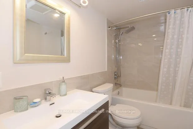 Photo 17 of 4 Thelmere Place, Etobicoke, Willowridge-Martingrove-Richview — HOMEH