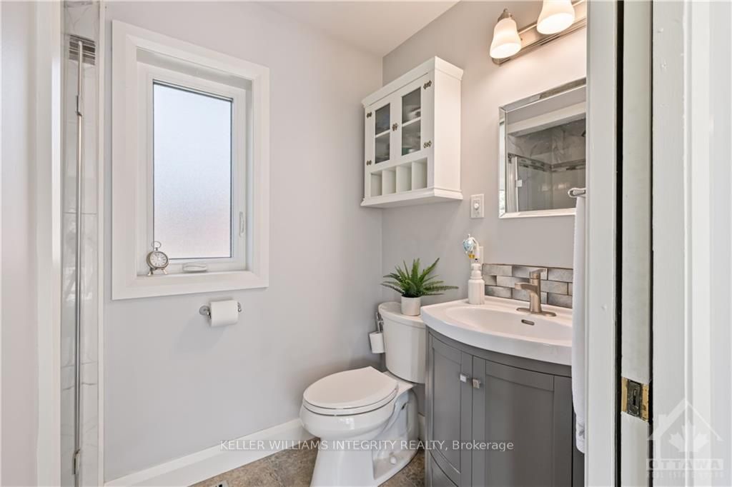 Photo 44 of 10 Riverbrook Road, Ottawa, Arlington Woods — HOMEH