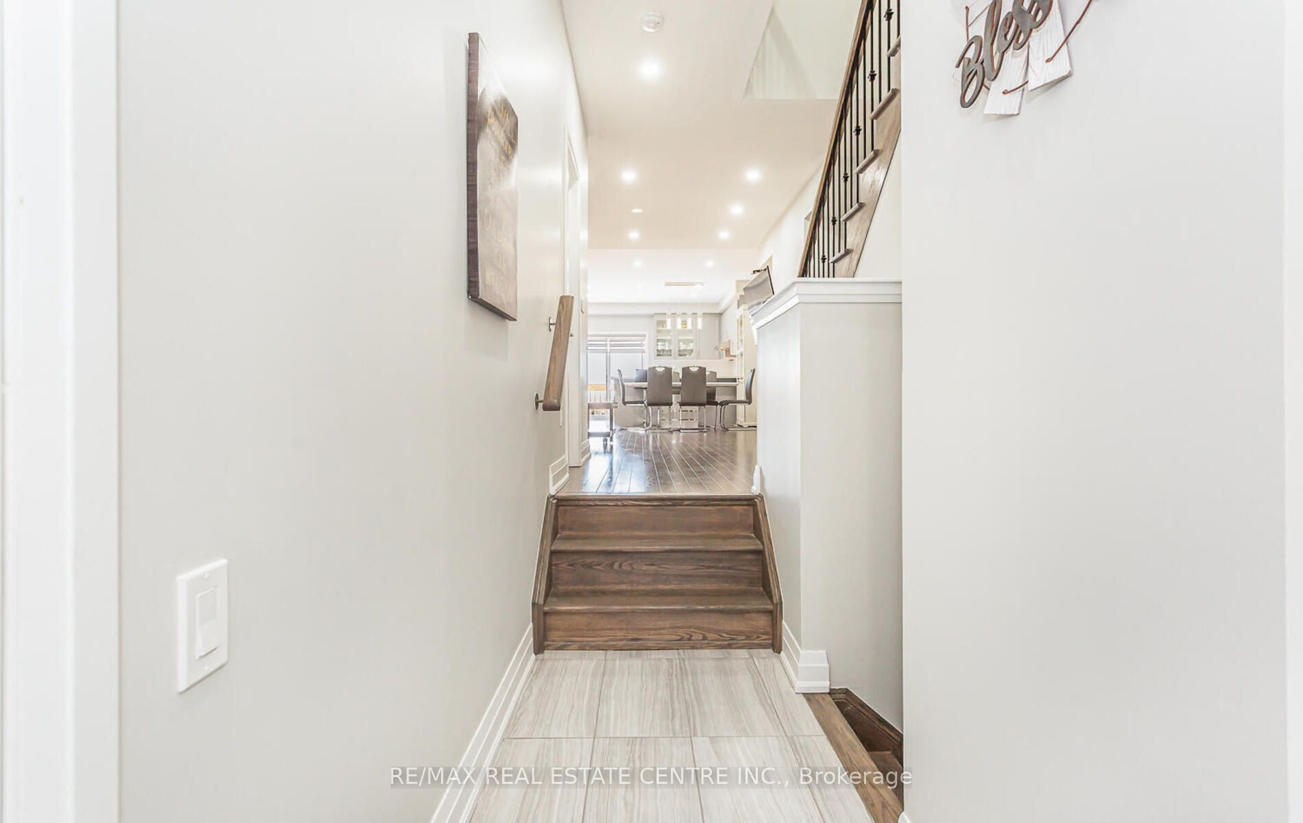 Photo 41 of 3 Dalbeattie Drive, Brampton, Bram West — HOMEH