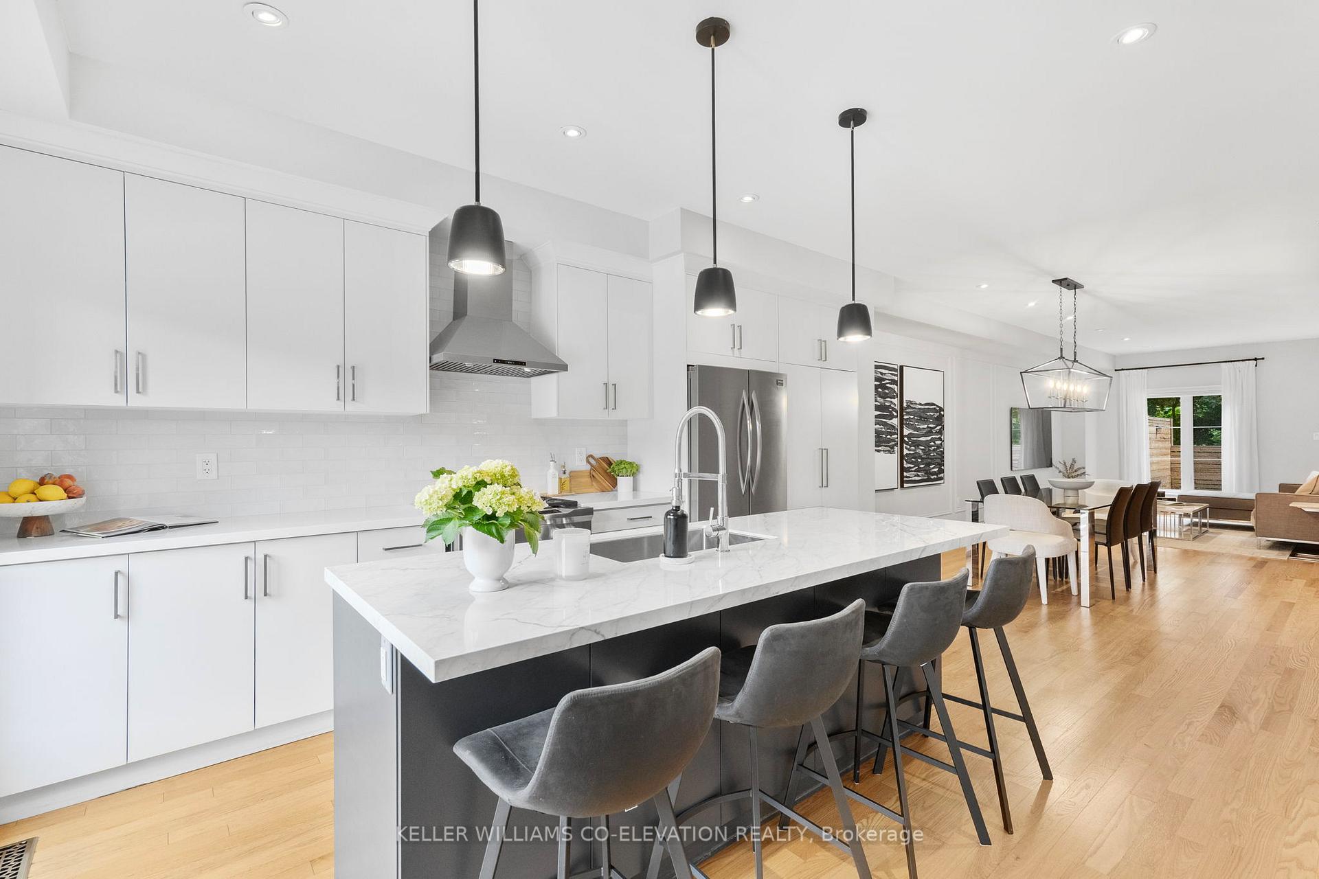 Photo 1 of 70 Dryden Way, Etobicoke, Willowridge-Martingrove-Richview — HOMEH