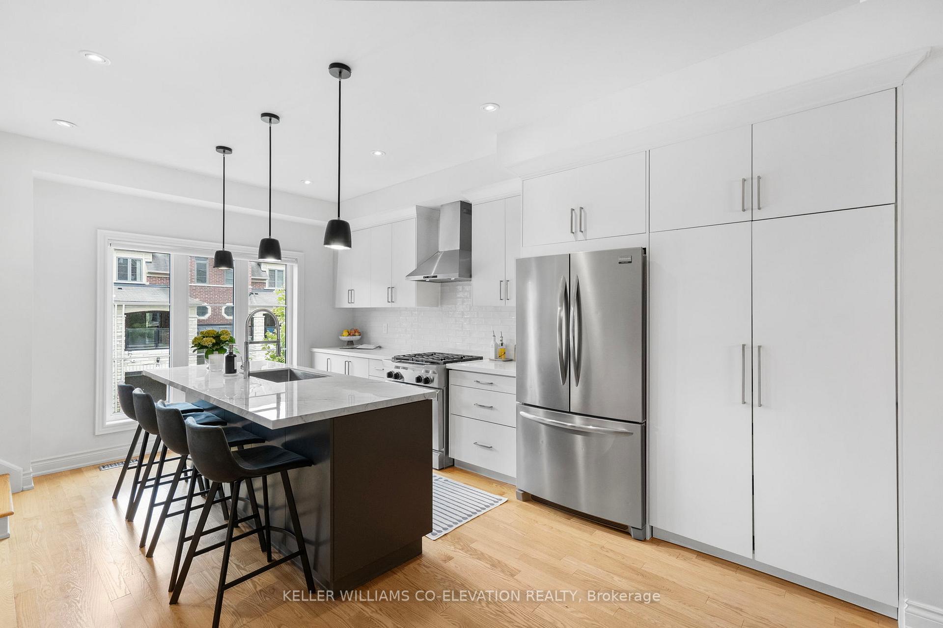 Photo 10 of 70 Dryden Way, Etobicoke, Willowridge-Martingrove-Richview — HOMEH