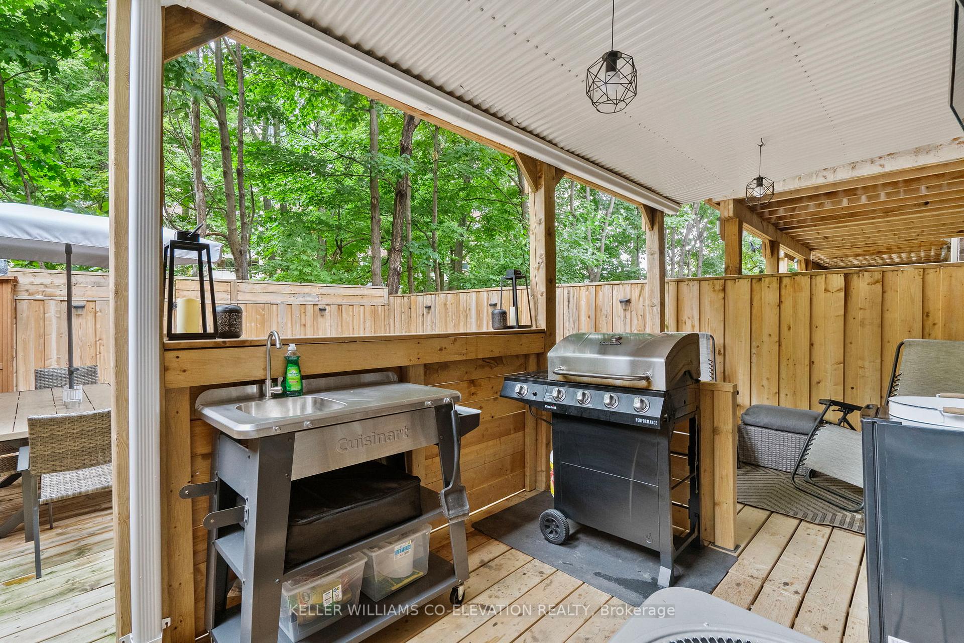 Photo 36 of 70 Dryden Way, Etobicoke, Willowridge-Martingrove-Richview — HOMEH