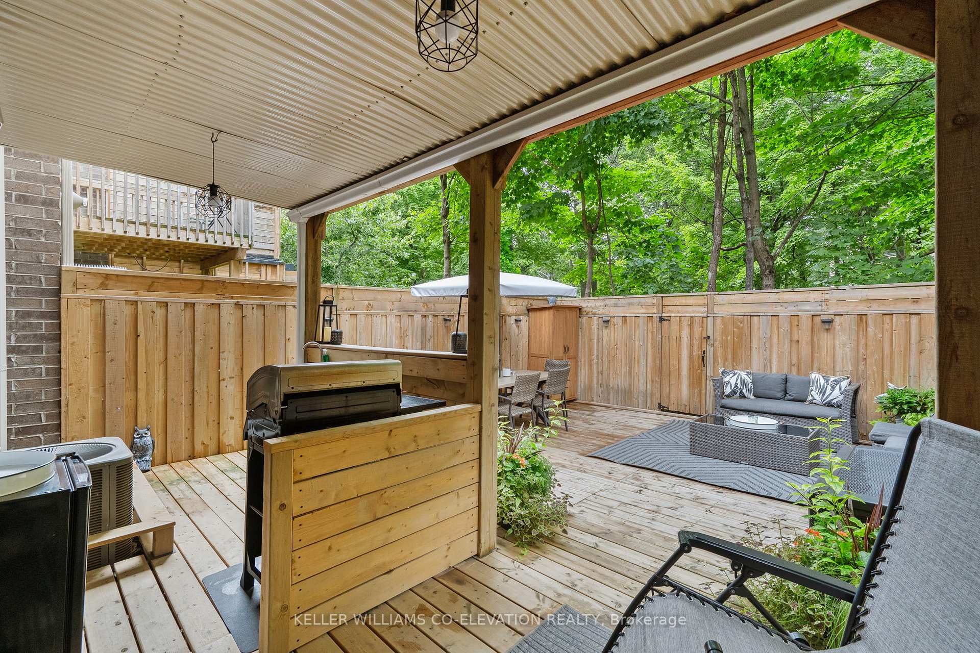Photo 37 of 70 Dryden Way, Etobicoke, Willowridge-Martingrove-Richview — HOMEH