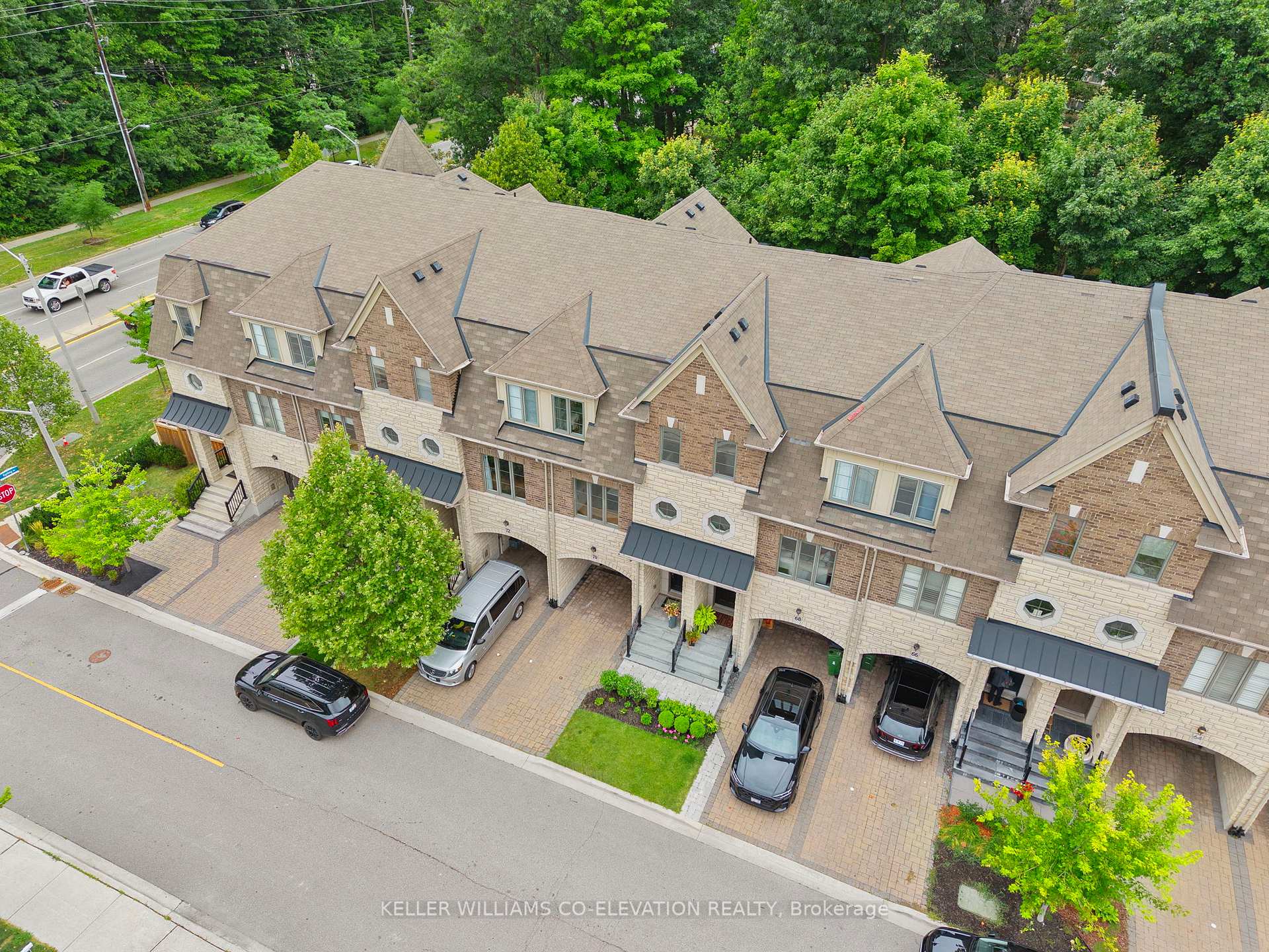 Photo 41 of 70 Dryden Way, Etobicoke, Willowridge-Martingrove-Richview — HOMEH