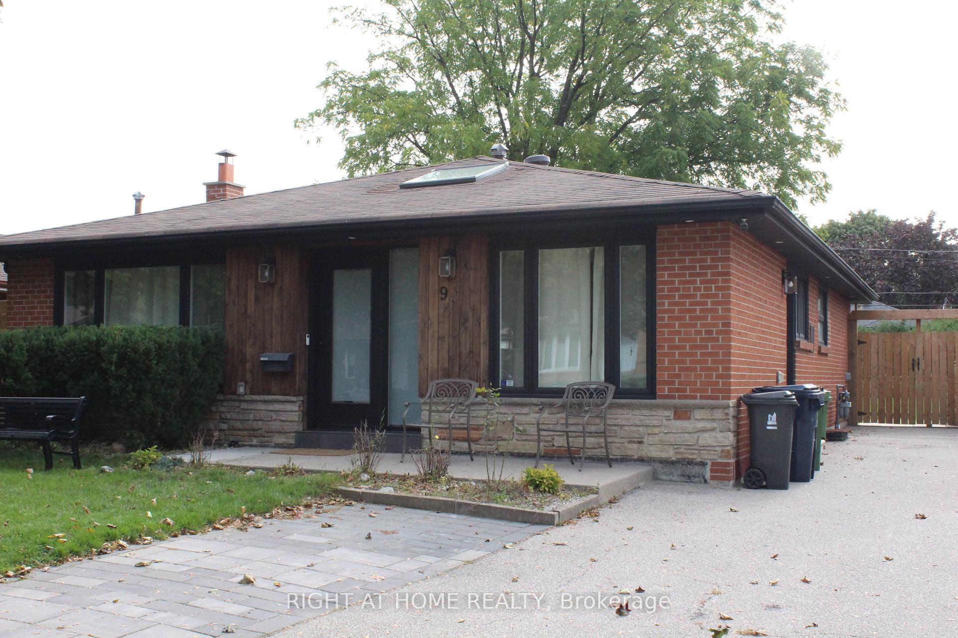 Photo 1 of Unit Lower Level, 9 Farley Crescent, Etobicoke, Willowridge-Martingrove-Richview — HOMEH