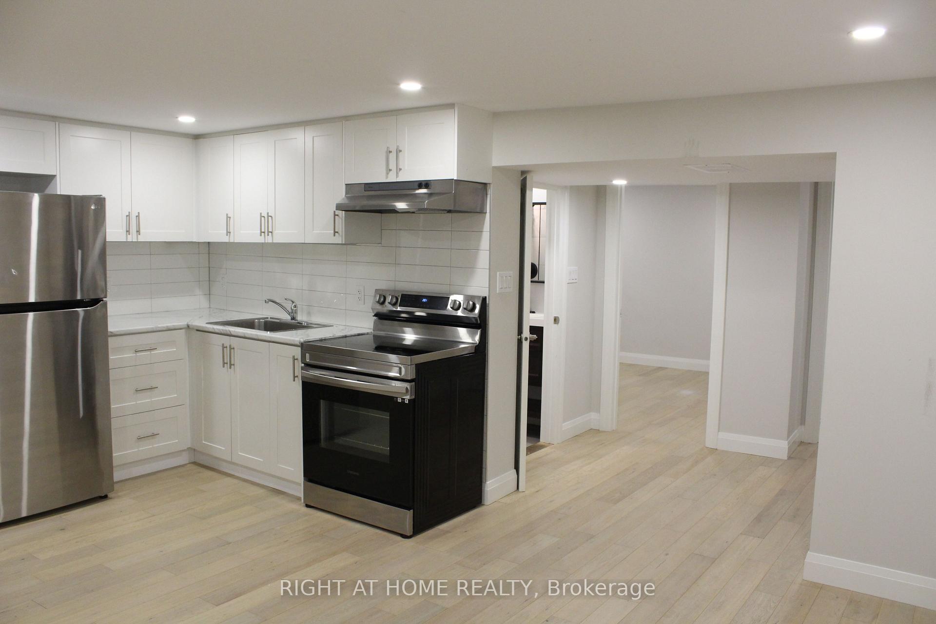 Photo 6 of Unit Lower Level, 9 Farley Crescent, Etobicoke, Willowridge-Martingrove-Richview — HOMEH