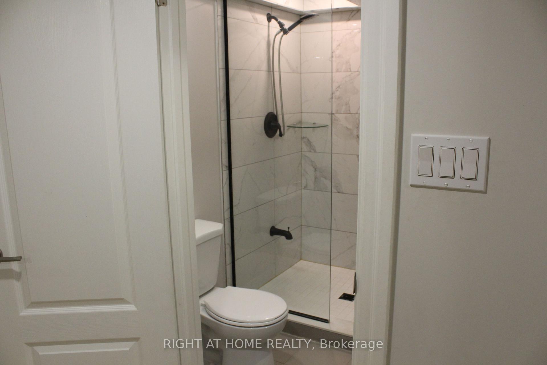Photo 10 of Unit Lower Level, 9 Farley Crescent, Etobicoke, Willowridge-Martingrove-Richview — HOMEH