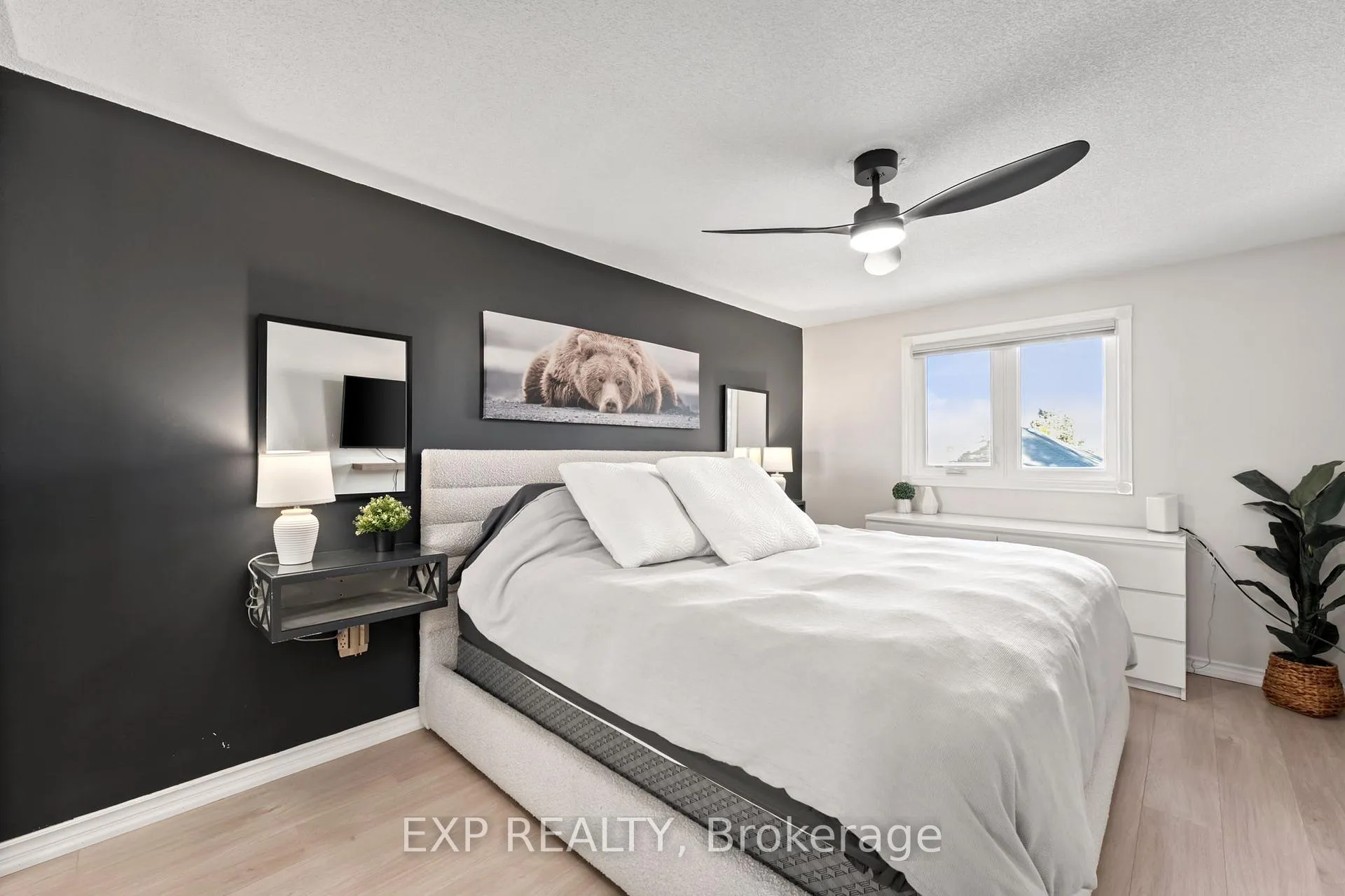 Photo 15 of 52 Geddes Crescent, Barrie, Northwest — HOMEH