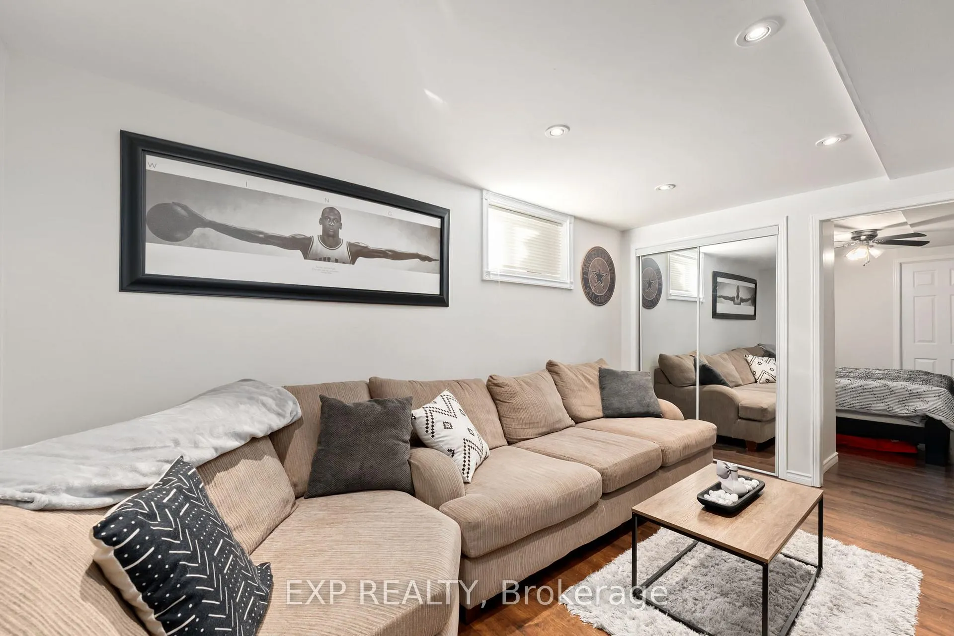 Photo 24 of 52 Geddes Crescent, Barrie, Northwest — HOMEH