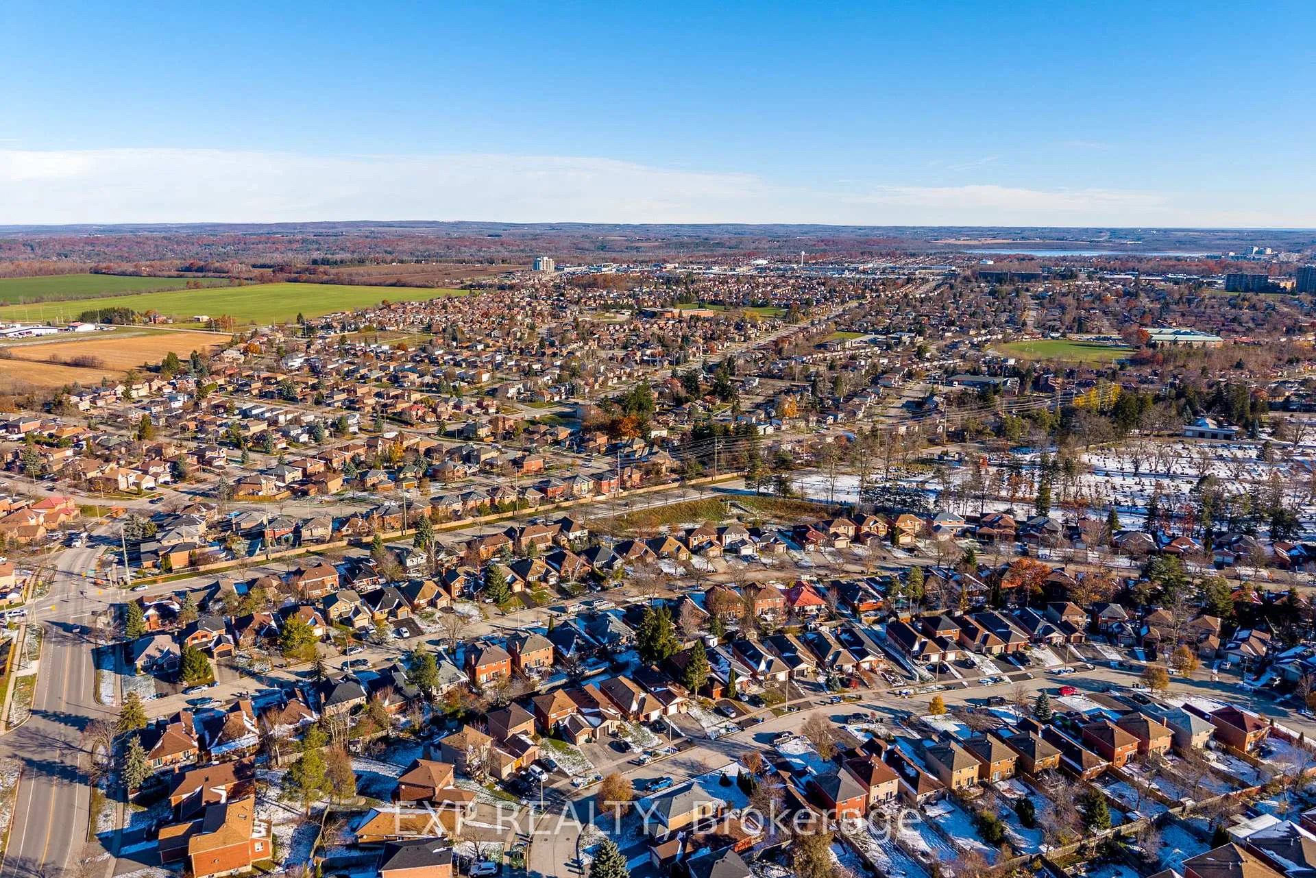 Photo 36 of 52 Geddes Crescent, Barrie, Northwest — HOMEH