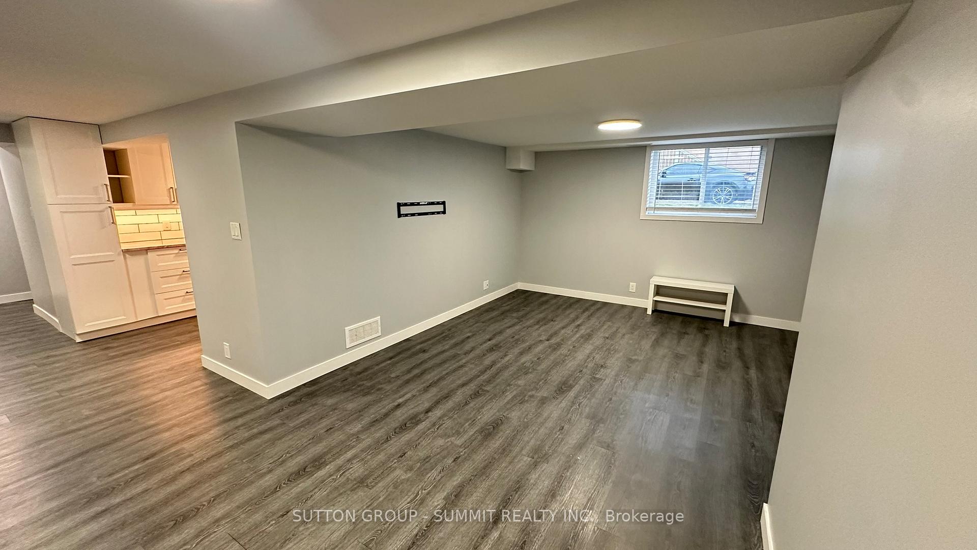 Photo 8 of 12 Brampton Road, Etobicoke, Willowridge-Martingrove-Richview — HOMEH