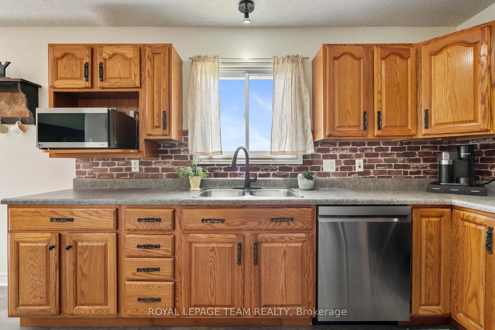 Photo 62 of 627 Upper Oakleaf Road, Athens, R of Yonge & Escott Twp — HOMEH