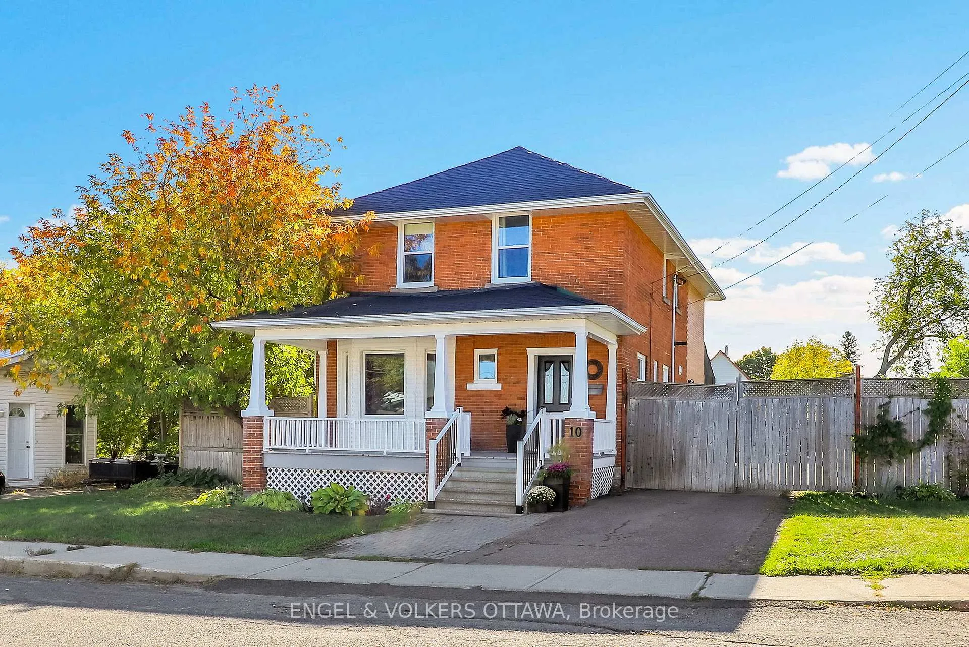 Photo 12 of 10 Ida Street S, Arnprior — HOMEH