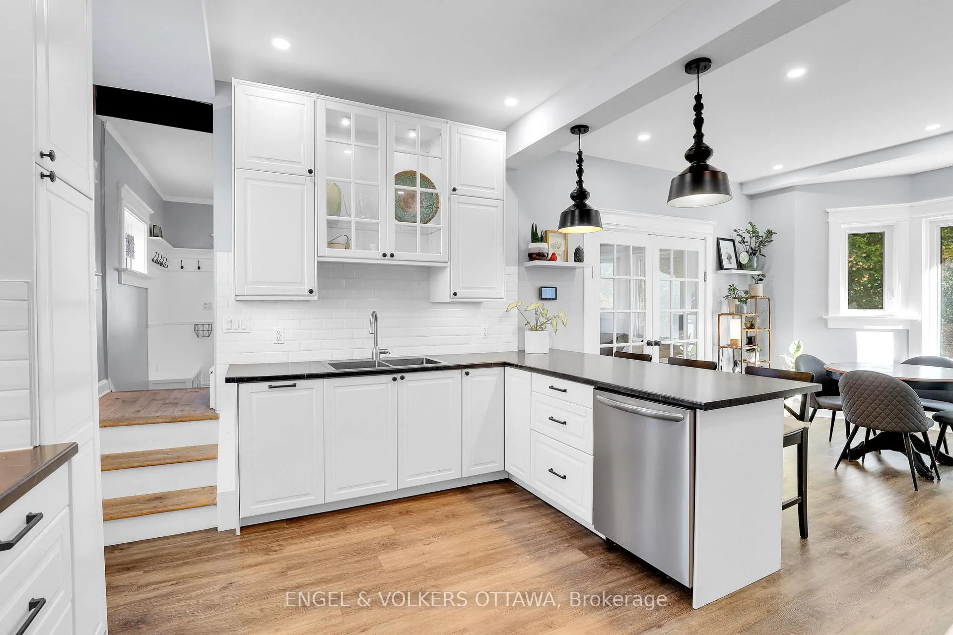 Photo 54 of 10 Ida Street S, Arnprior — HOMEH