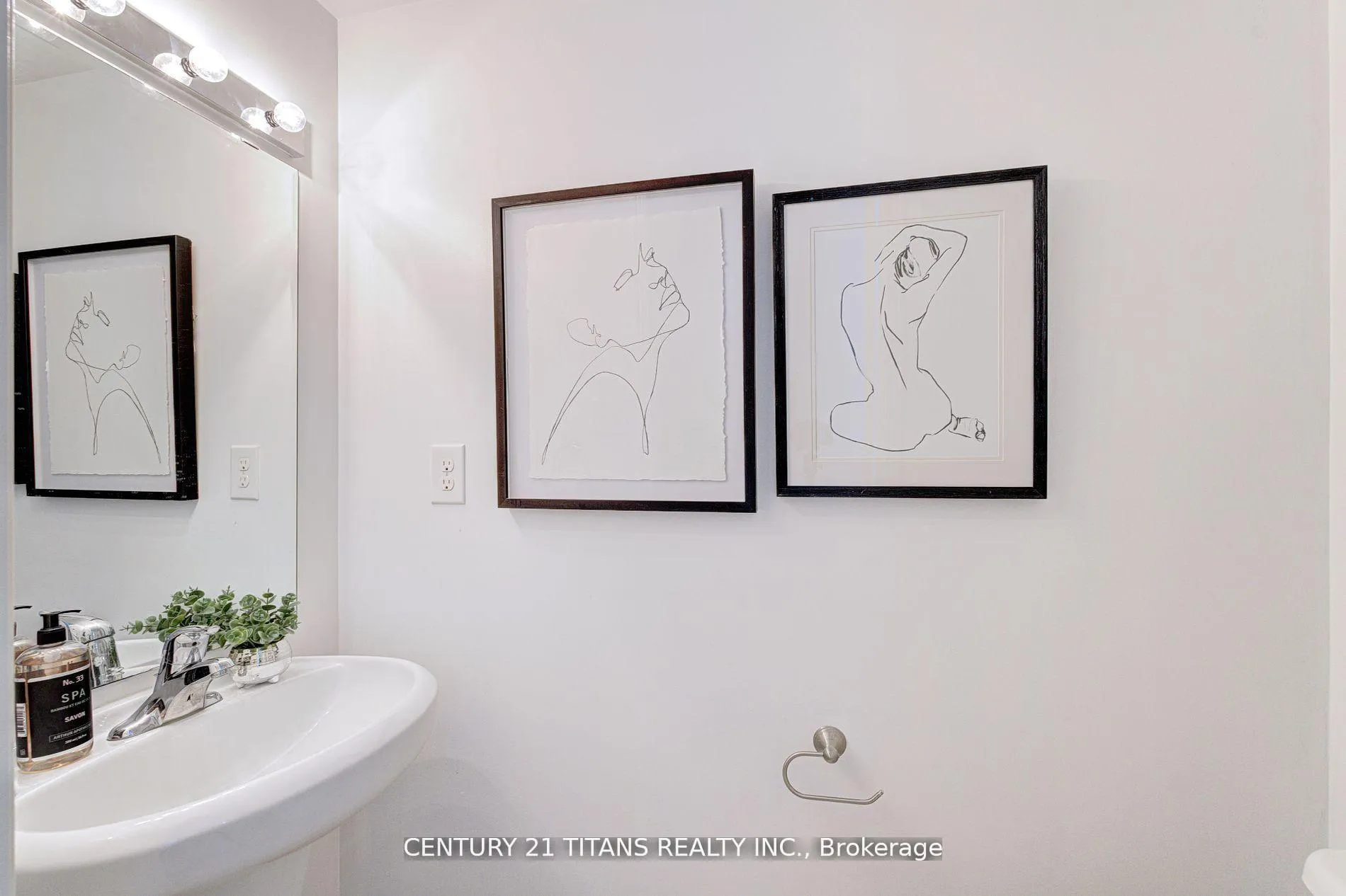 Photo 8 of 26 Pendrill Way, Ajax, Central East — HOMEH