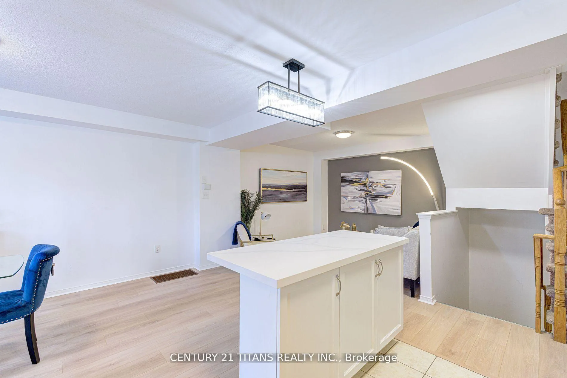 Photo 17 of 26 Pendrill Way, Ajax, Central East — HOMEH