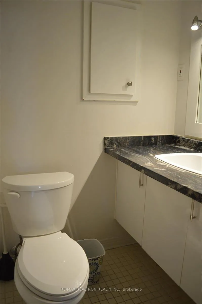 Photo 15 of 24 Holman Crescent, Aurora, Aurora Highlands — HOMEH