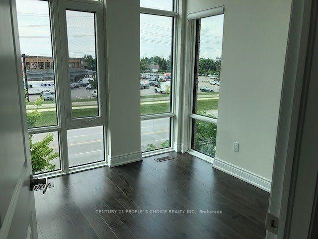 Photo 19 of 65 Pony Farm Drive, Etobicoke, Willowridge-Martingrove-Richview — HOMEH