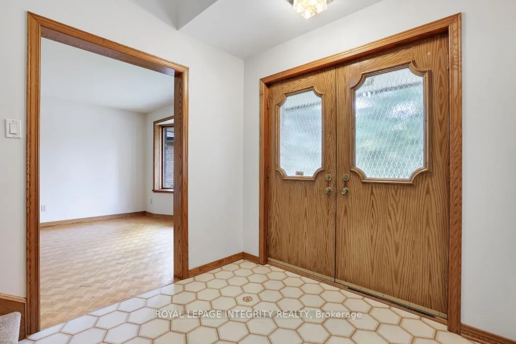 Photo 22 of 2291 Courtice Avenue E, Ottawa, Alta Vista — HOMEH