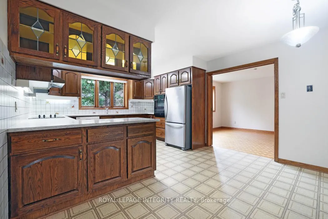 Photo 100 of 2291 Courtice Avenue E, Ottawa, Alta Vista — HOMEH