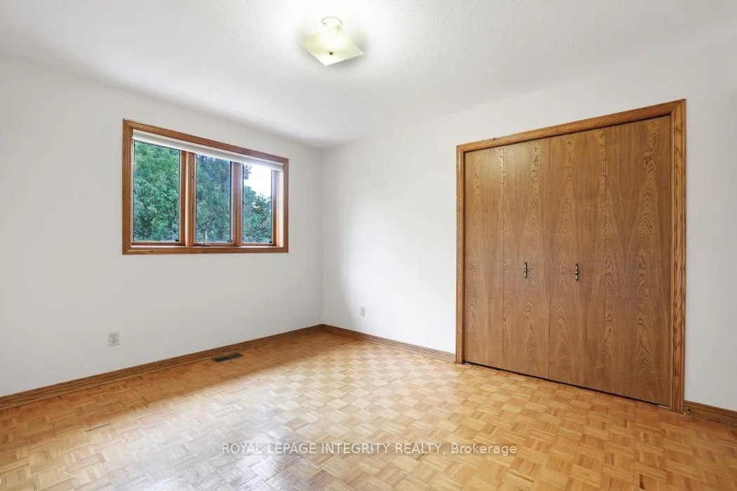Photo 212 of 2291 Courtice Avenue E, Ottawa, Alta Vista — HOMEH