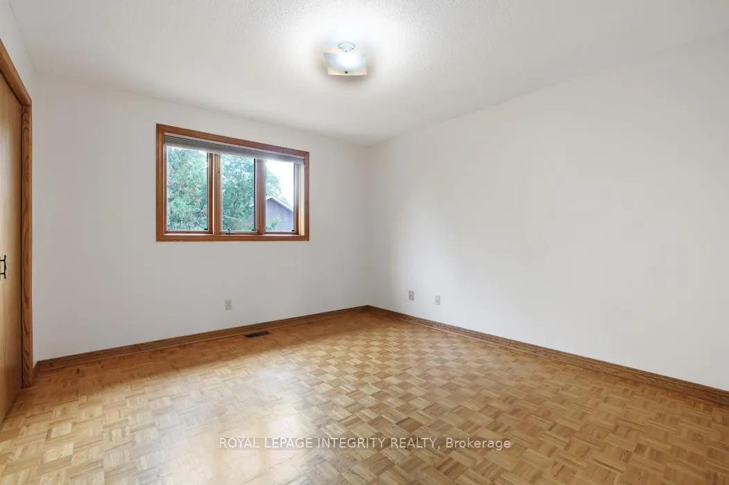 Photo 224 of 2291 Courtice Avenue E, Ottawa, Alta Vista — HOMEH