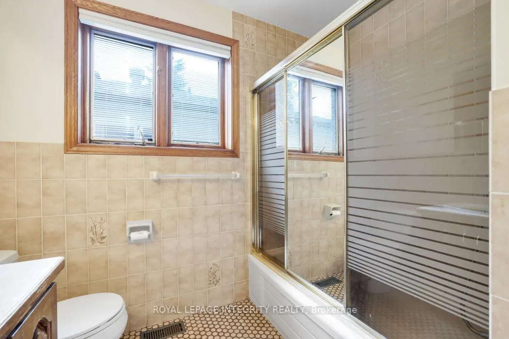 Photo 255 of 2291 Courtice Avenue E, Ottawa, Alta Vista — HOMEH
