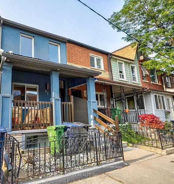 Photo 1 of 82 Wolseley Street, Toronto, Niagara — HOMEH