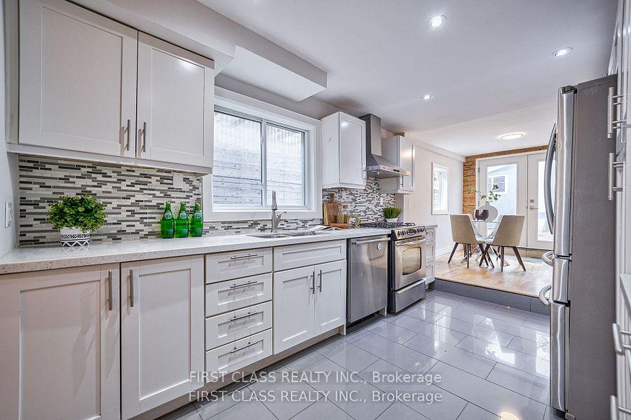 Photo 9 of 82 Wolseley Street, Toronto, Niagara — HOMEH