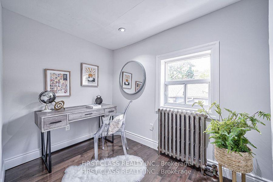 Photo 18 of 82 Wolseley Street, Toronto, Niagara — HOMEH