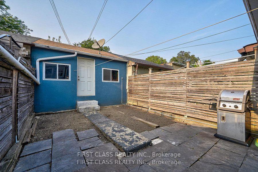 Photo 23 of 82 Wolseley Street, Toronto, Niagara — HOMEH