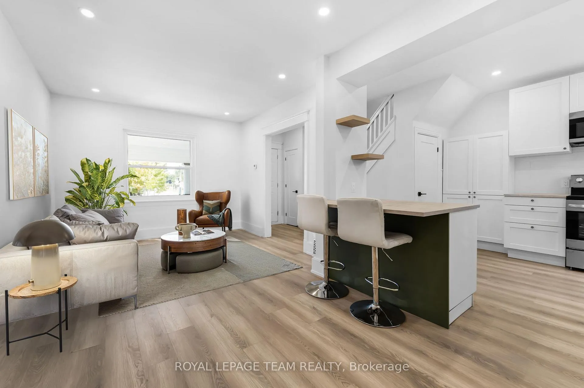 Photo 9 of 5 Gilchrist Avenue, Ottawa, Ottawa West — HOMEH