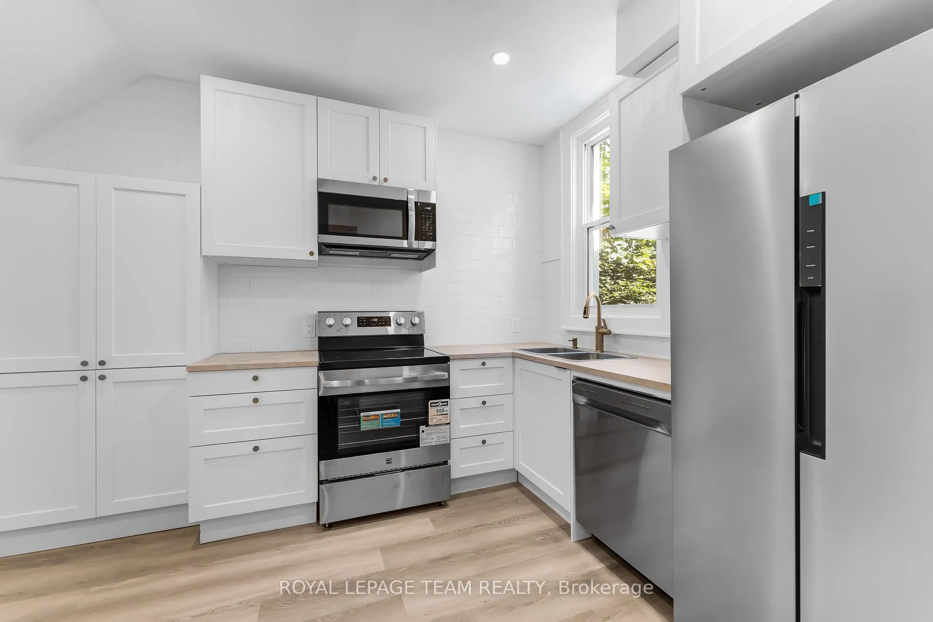 Photo 13 of 5 Gilchrist Avenue, Ottawa, Ottawa West — HOMEH