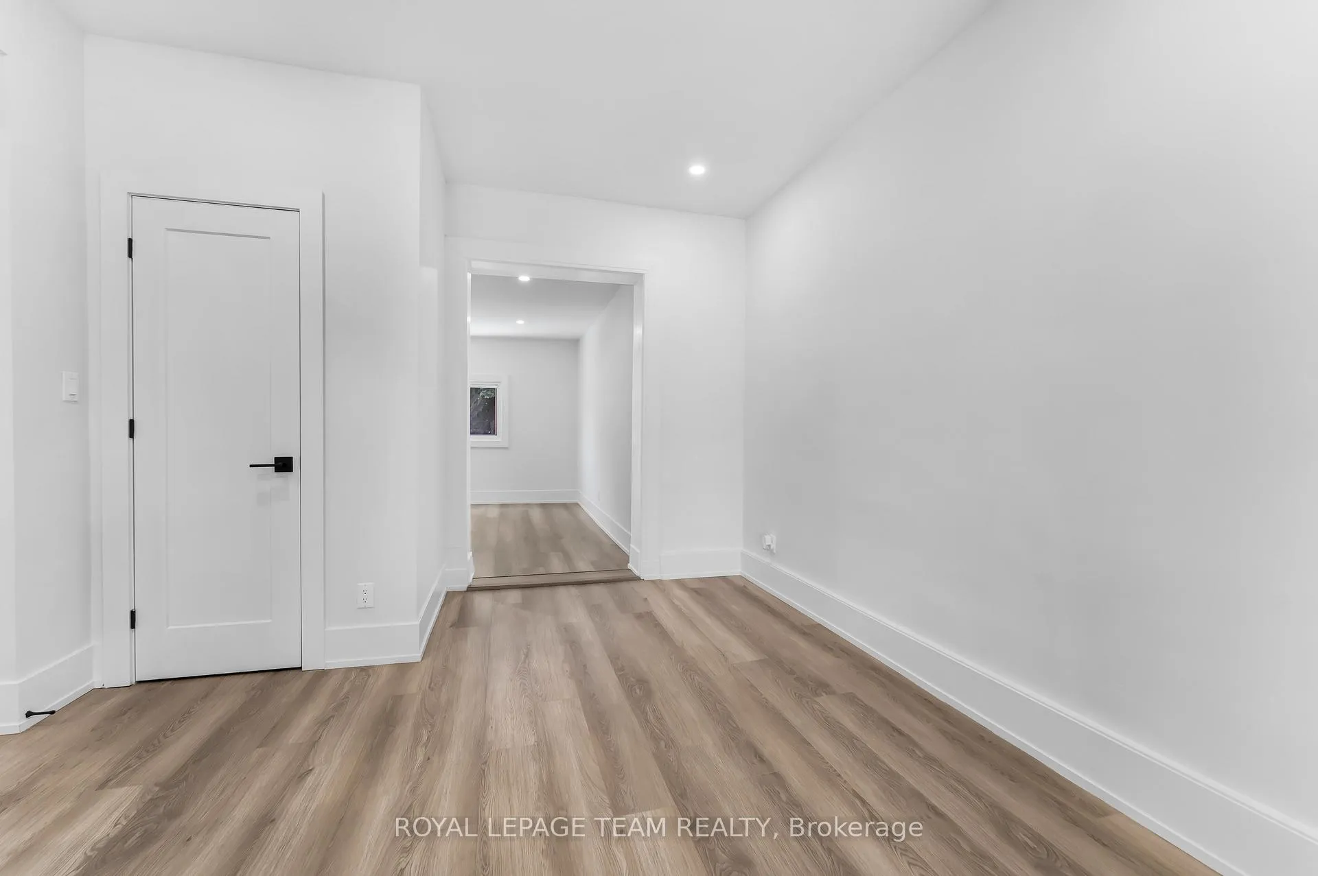 Photo 22 of 5 Gilchrist Avenue, Ottawa, Ottawa West — HOMEH