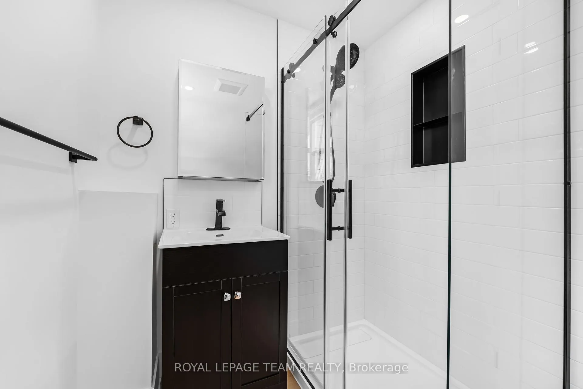 Photo 34 of 5 Gilchrist Avenue, Ottawa, Ottawa West — HOMEH