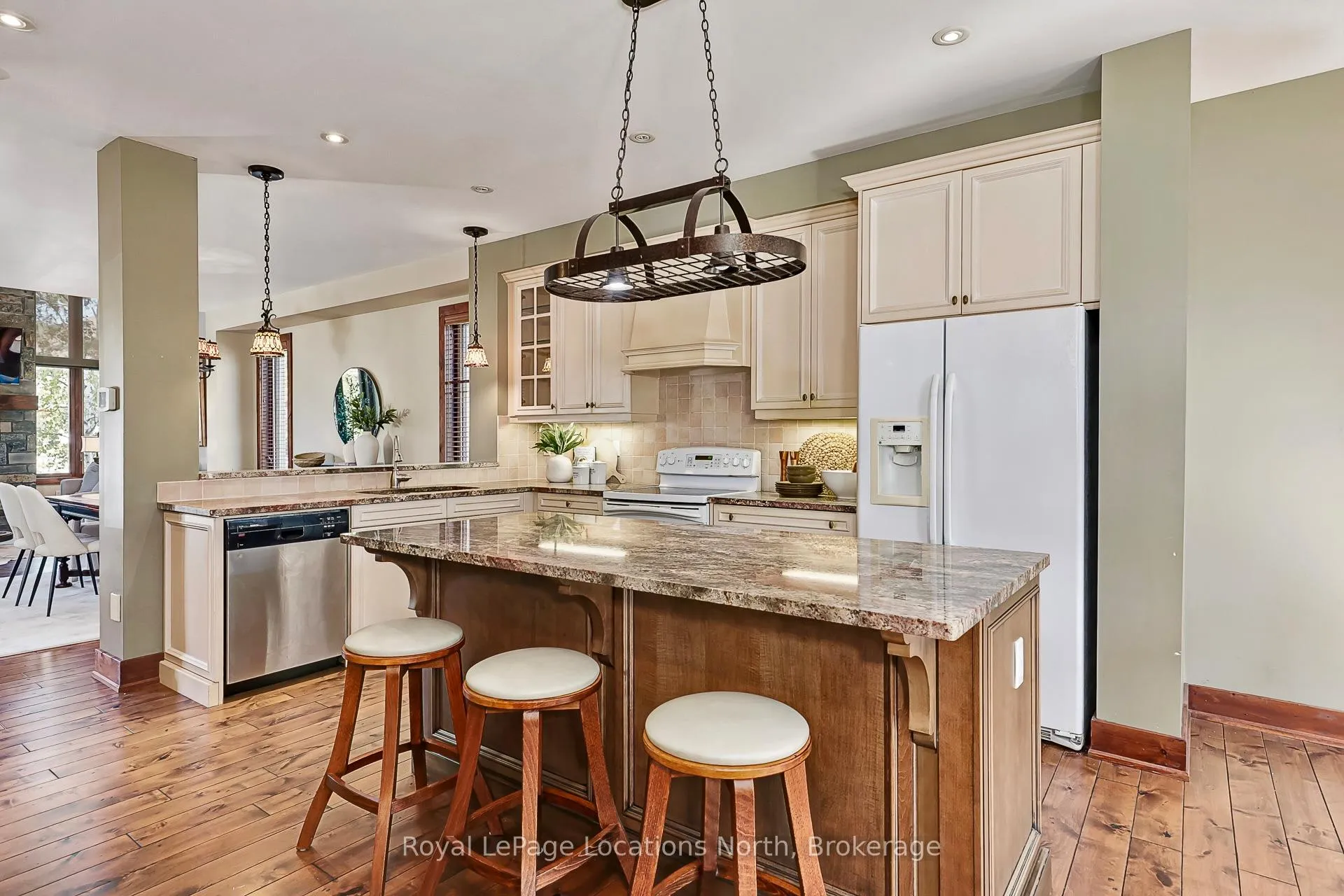 Photo 12 of 115 Venture Boulevard, Blue Mountains — HOMEH