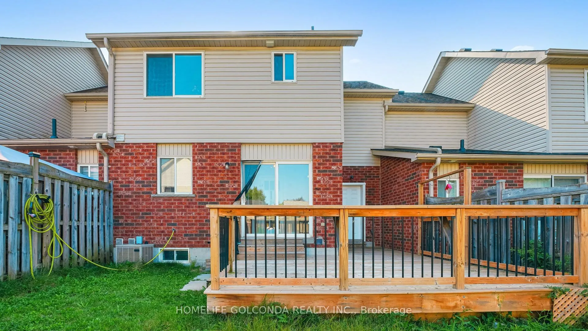 Photo 32 of 21 Bentley Crescent, Barrie, 400 West — HOMEH