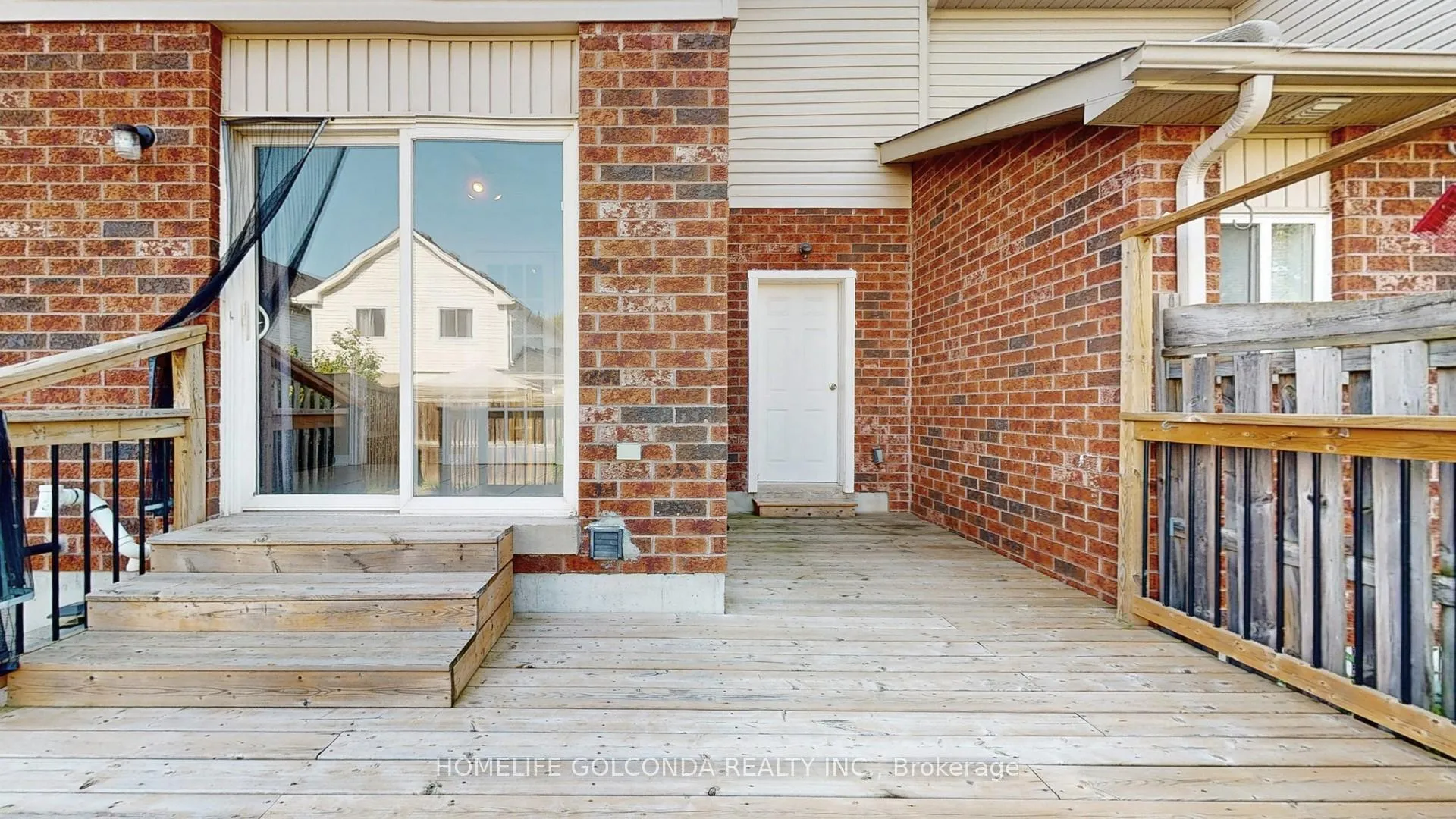 Photo 36 of 21 Bentley Crescent, Barrie, 400 West — HOMEH